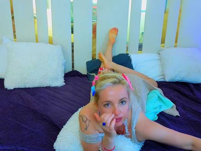 AlaskaSia live cam on BongaCams
