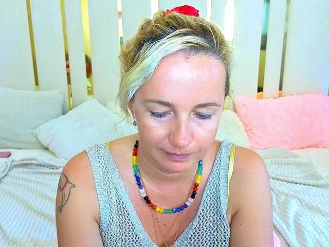 AlaskaSia live cam on BongaCams