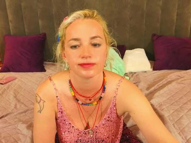 AlaskaSia live cam on BongaCams