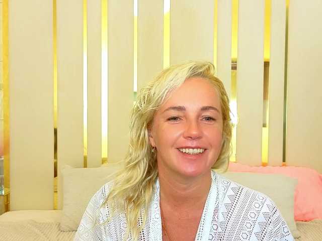 AlaskaSia live cam on BongaCams