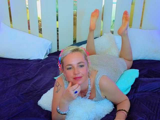 AlaskaSia live cam on BongaCams