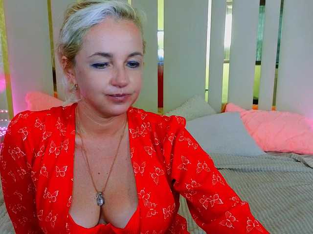 AlaskaSia live cam on BongaCams