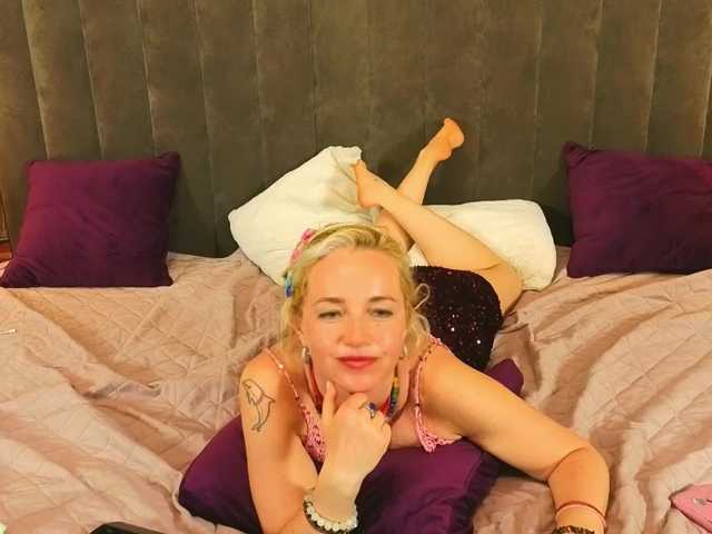 AlaskaSia live cam on BongaCams