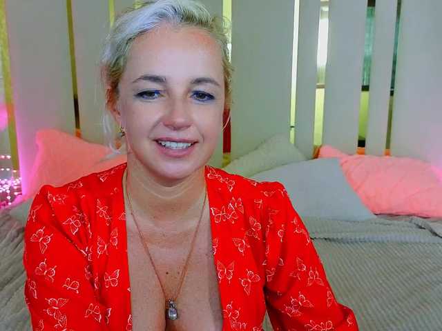 AlaskaSia live cam on BongaCams