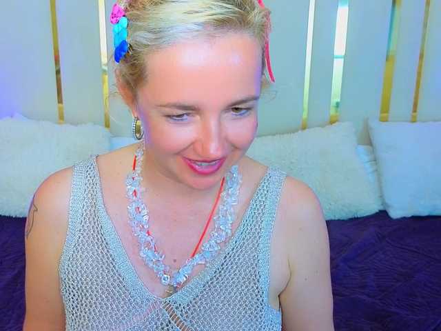 AlaskaSia live cam on BongaCams