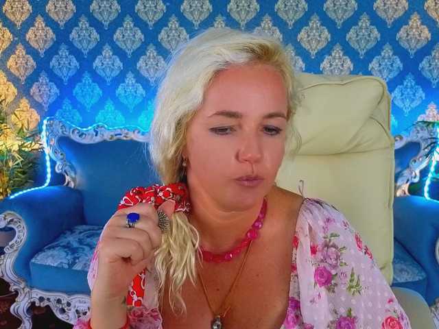 AlaskaSia live cam on BongaCams