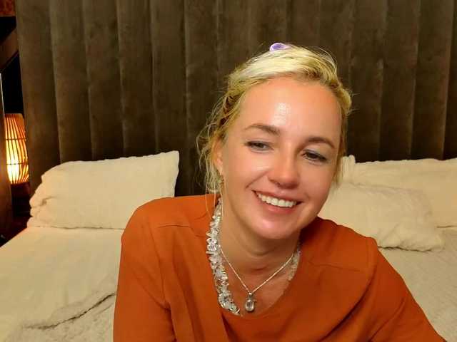 AlaskaSia live cam on BongaCams