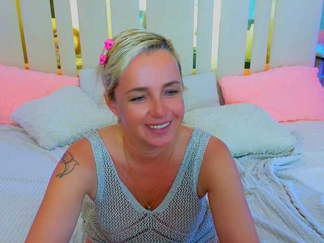 AlaskaSia live cam on BongaCams