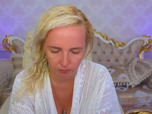 AlaskaSia live cam on BongaCams