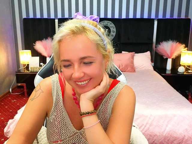 AlaskaSia live cam on BongaCams