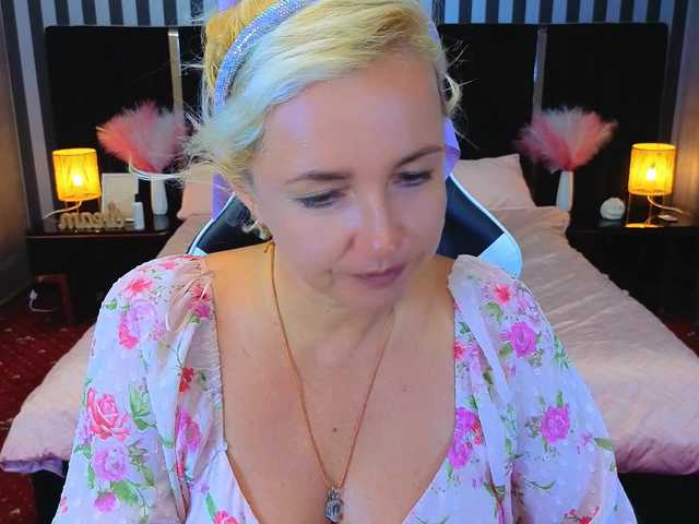 AlaskaSia live cam on BongaCams