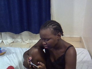 Sexymaurine's Live Webcam