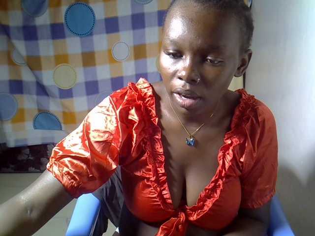 Sexymaurine webcam bongacams model stream image
