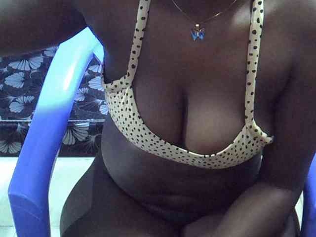 Sexymaurine webcam