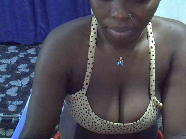 Sexymaurine webcam