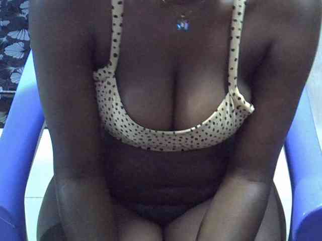 Sexymaurine webcam
