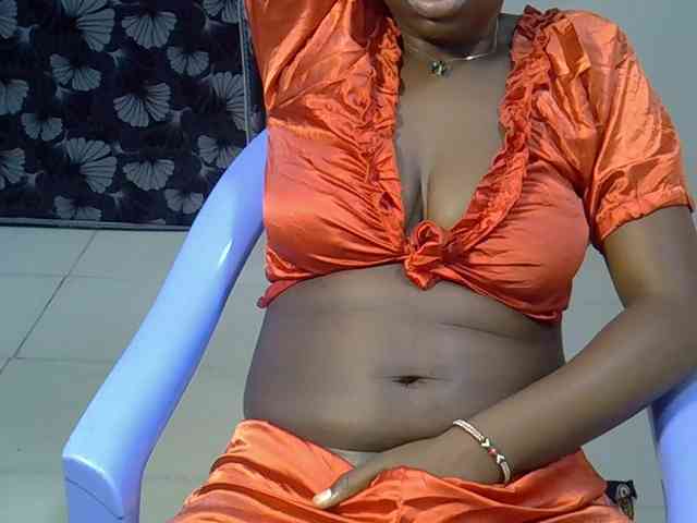 Sexymaurine webcam
