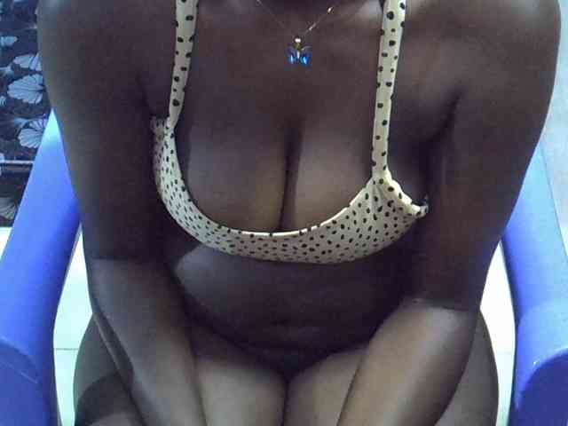 Sexymaurine webcam