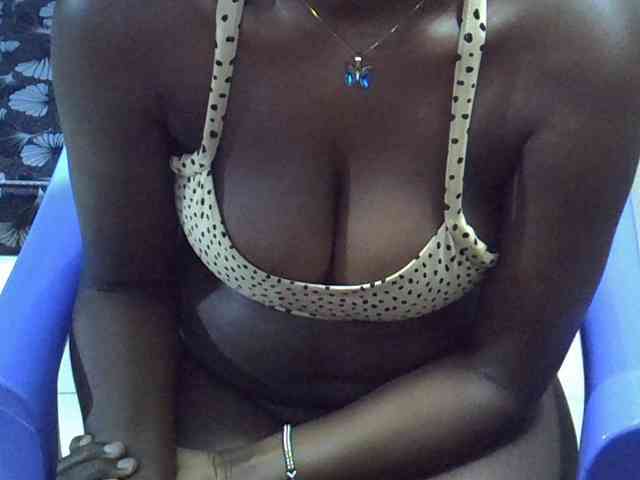 Sexymaurine webcam