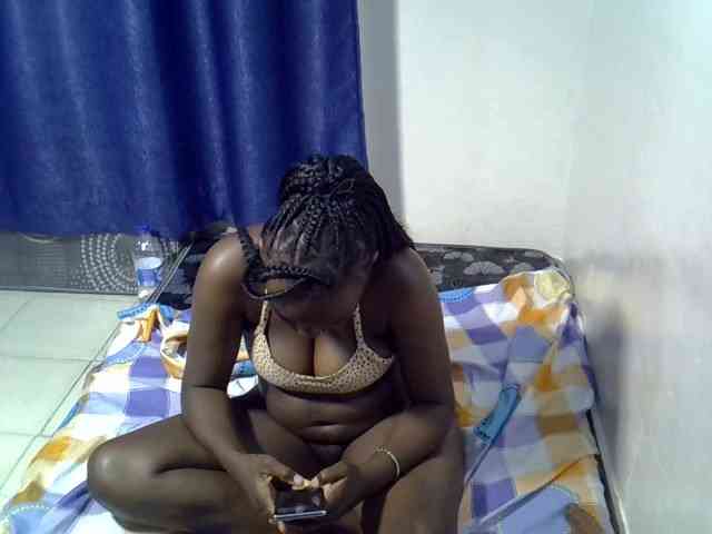 Model: Sexymaurine