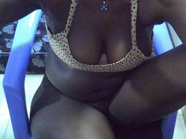 Sexymaurine webcam