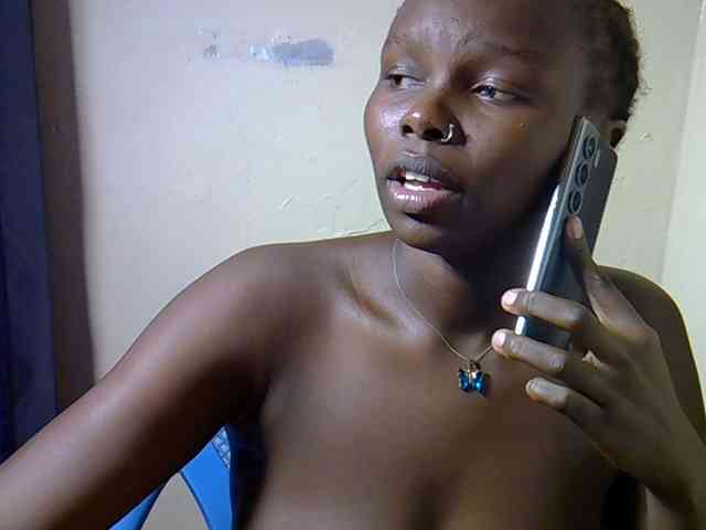 Sexymaurine webcam