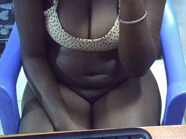 Sexymaurine webcam