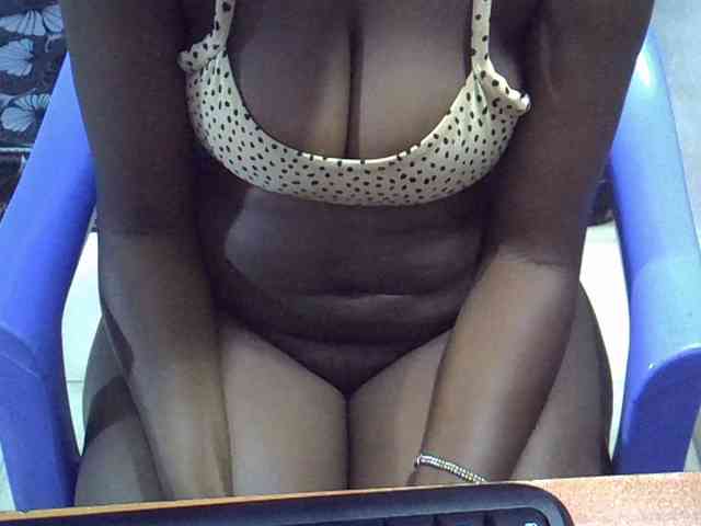 Sexymaurine webcam