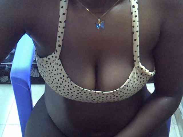 Sexymaurine webcam