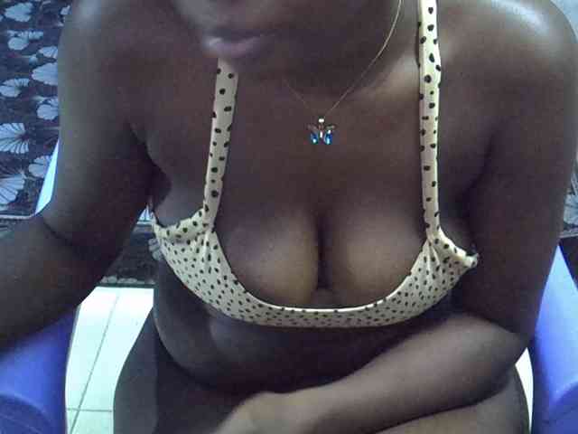 Sexymaurine webcam