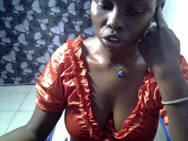 Sexymaurine webcam