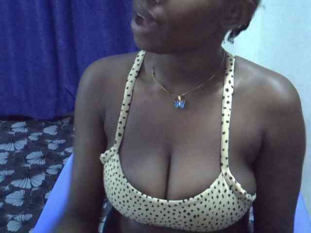 Sexymaurine webcam