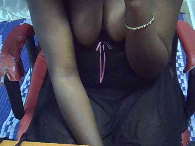 Sexymaurine webcam