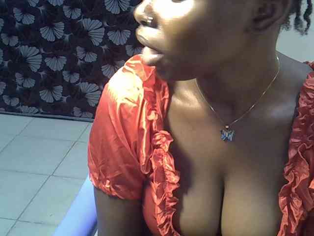 Sexymaurine webcam