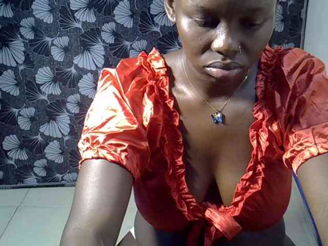 Sexymaurine webcam