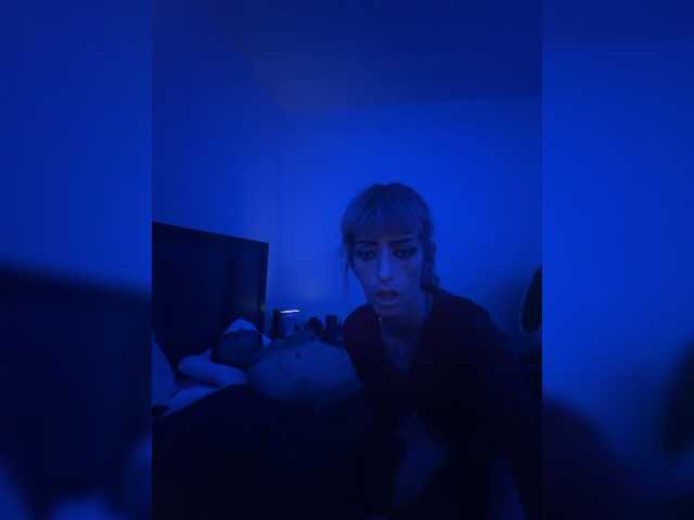 Prettykittee101 live cam on BongaCams