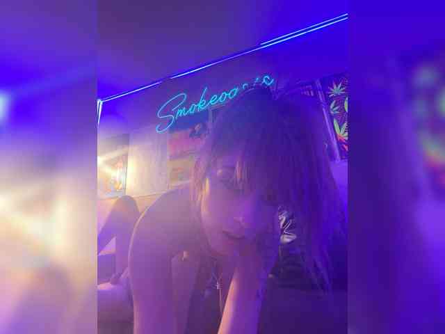 Prettykittee101 webcam