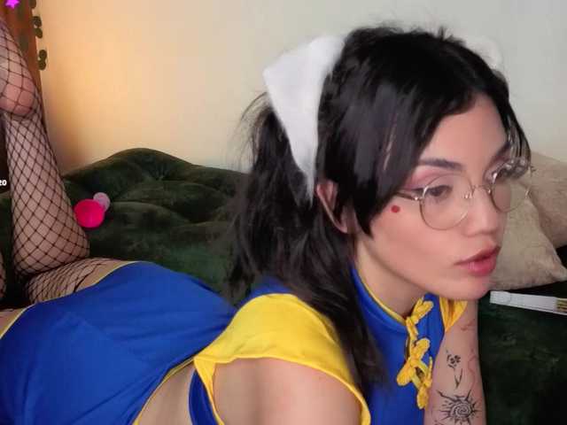 Brielaveneno live cam on BongaCams