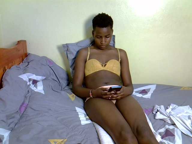 SexyEbony12 webcam