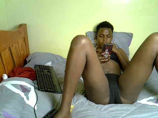 SexyEbony12 webcam