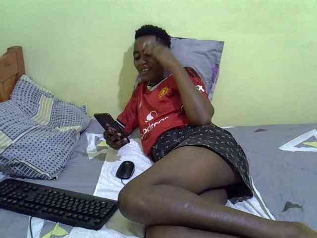 SexyEbony12 webcam