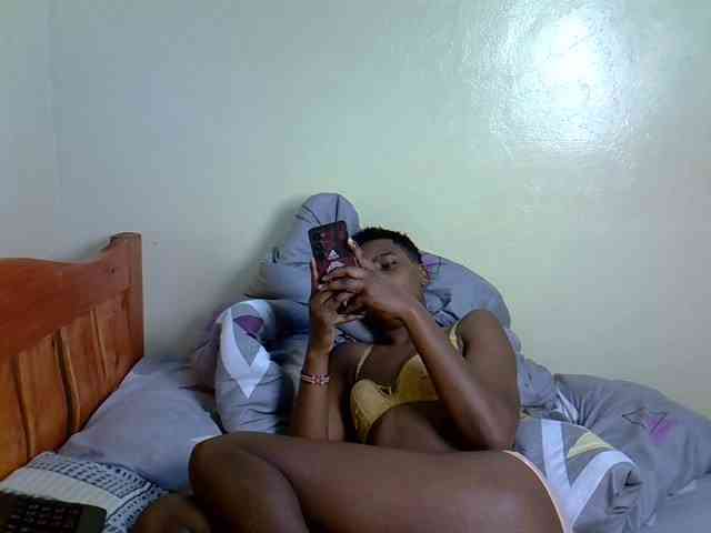 SexyEbony12 webcam