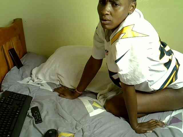 SexyEbony12 webcam