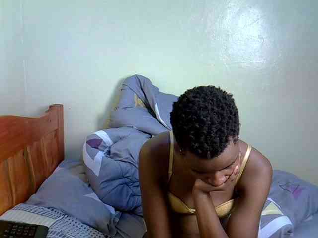 SexyEbony12 webcam