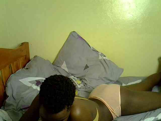 SexyEbony12 webcam