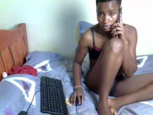 SexyEbony12 webcam