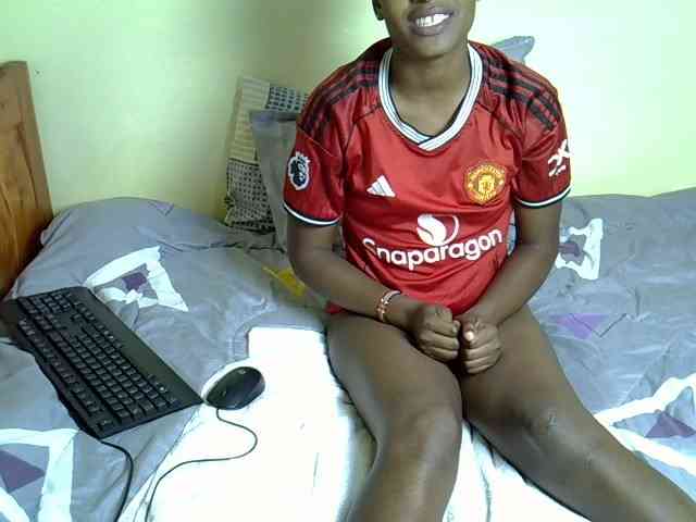SexyEbony12 webcam