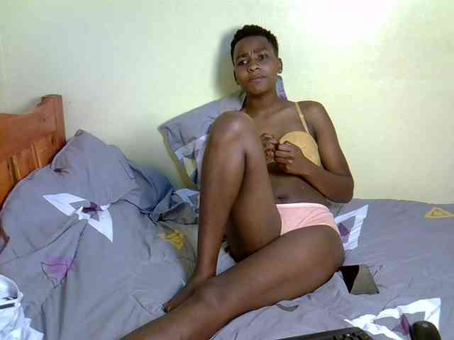 SexyEbony12 webcam