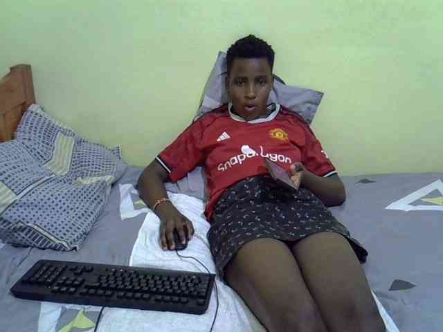 SexyEbony12 webcam