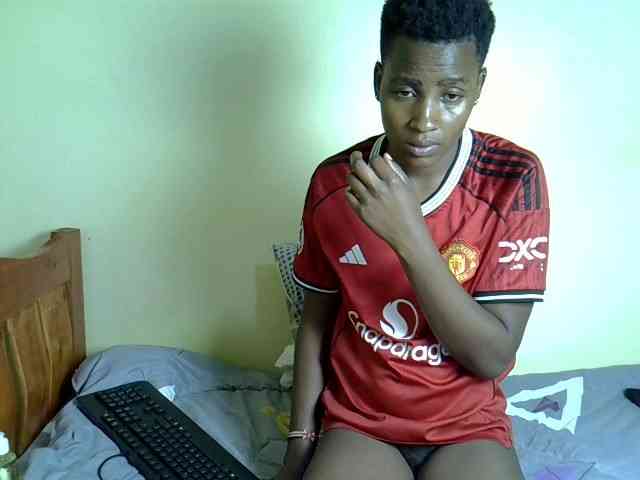 SexyEbony12 webcam